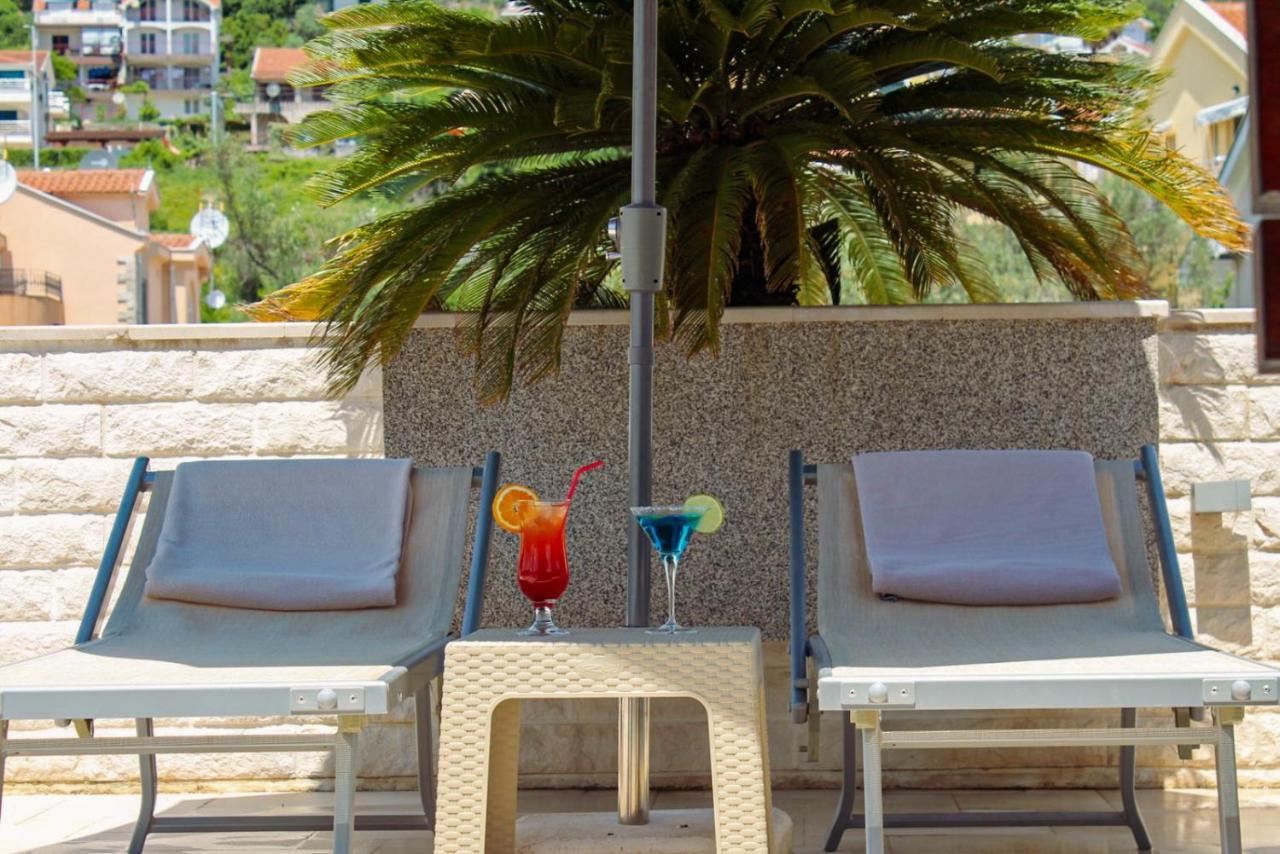 Sun Village Aparthotel Herceg Novi Esterno foto