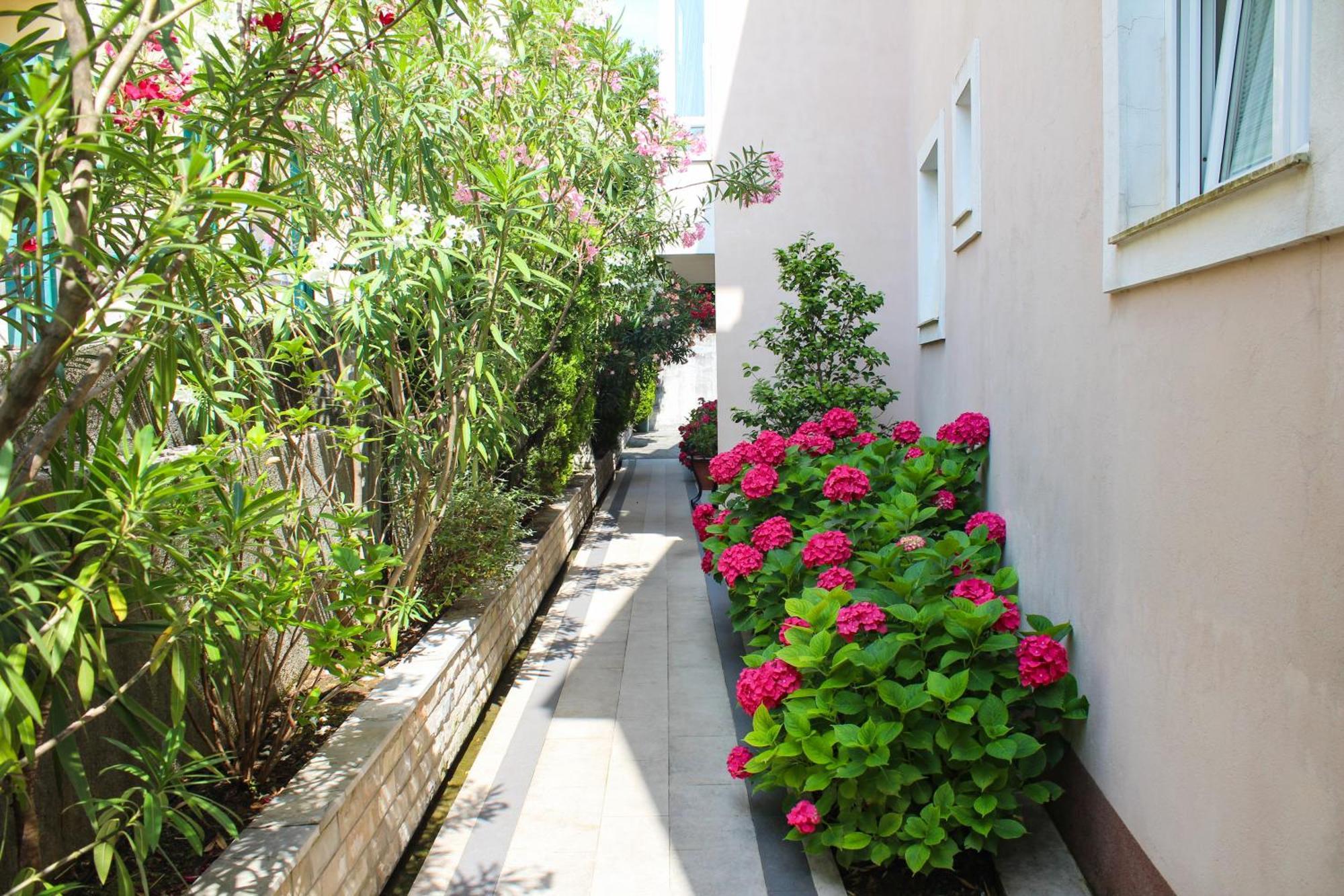 Sun Village Aparthotel Herceg Novi Camera foto